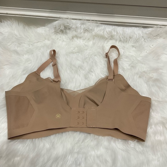 Honeylove Nude Seamless Liftwear Crossover Bra - Picture 5 of 11